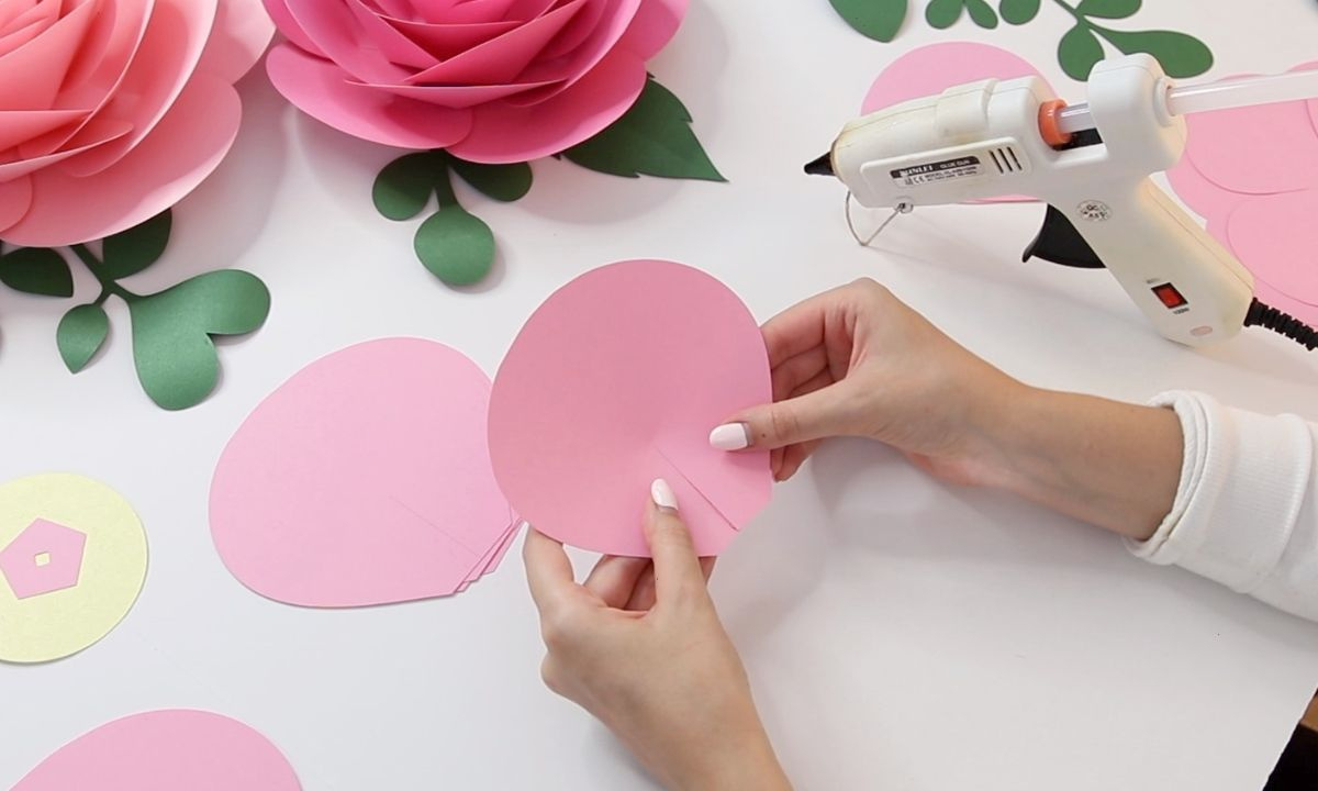 How To Make Big Paper Roses Stepstep (+ Free Template regarding Free Large Paper Flower Template Printable