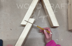 Diy Wood Christmas Tree Plans With 2x4s