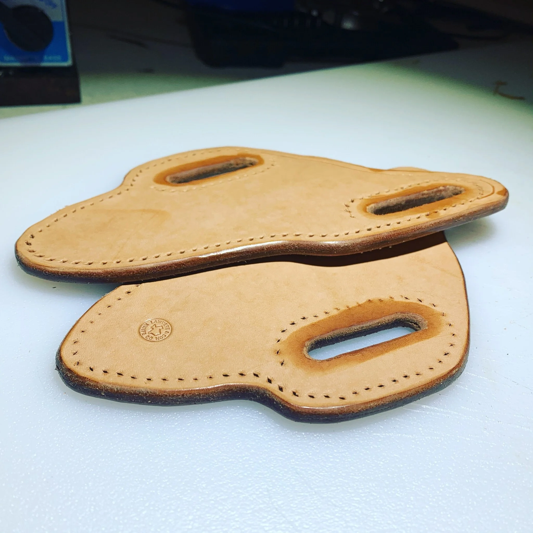 Making A 45 Degree Pancake Knife Sheath Making A 45 Degree Pancake Knife Sheath