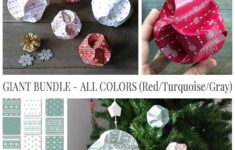 Triskele Paper Globes Christmas Pattern Edition